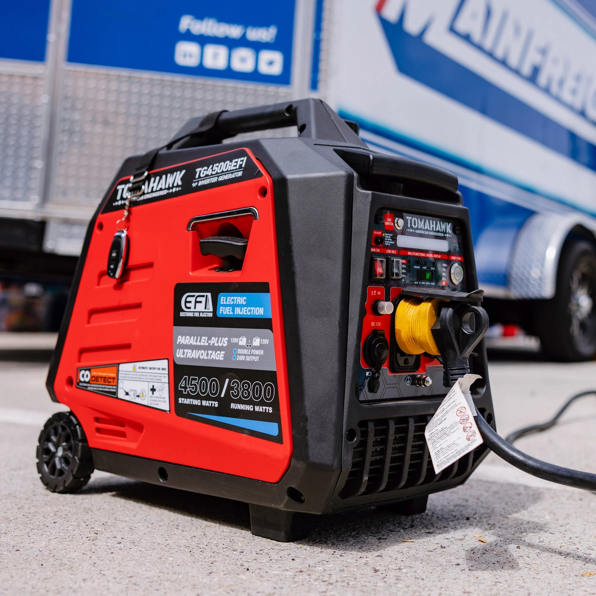 Tomahawk Power 4500 Watt Inverter Generator Electronic Fuel Injection EFI Super Quiet Portable Gas Power Professional Use - Image 2